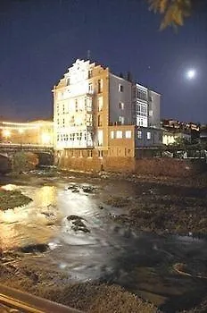 Balneario Acuna ホテル 2*