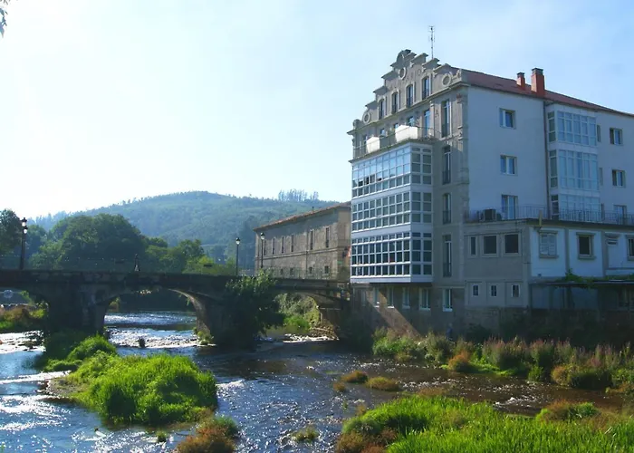 Balneario Acuna Hotell